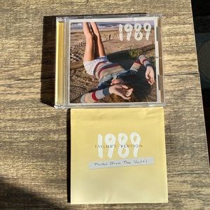 Taylor Swift 1989 Sunrise Boulevard CD with Polaroids